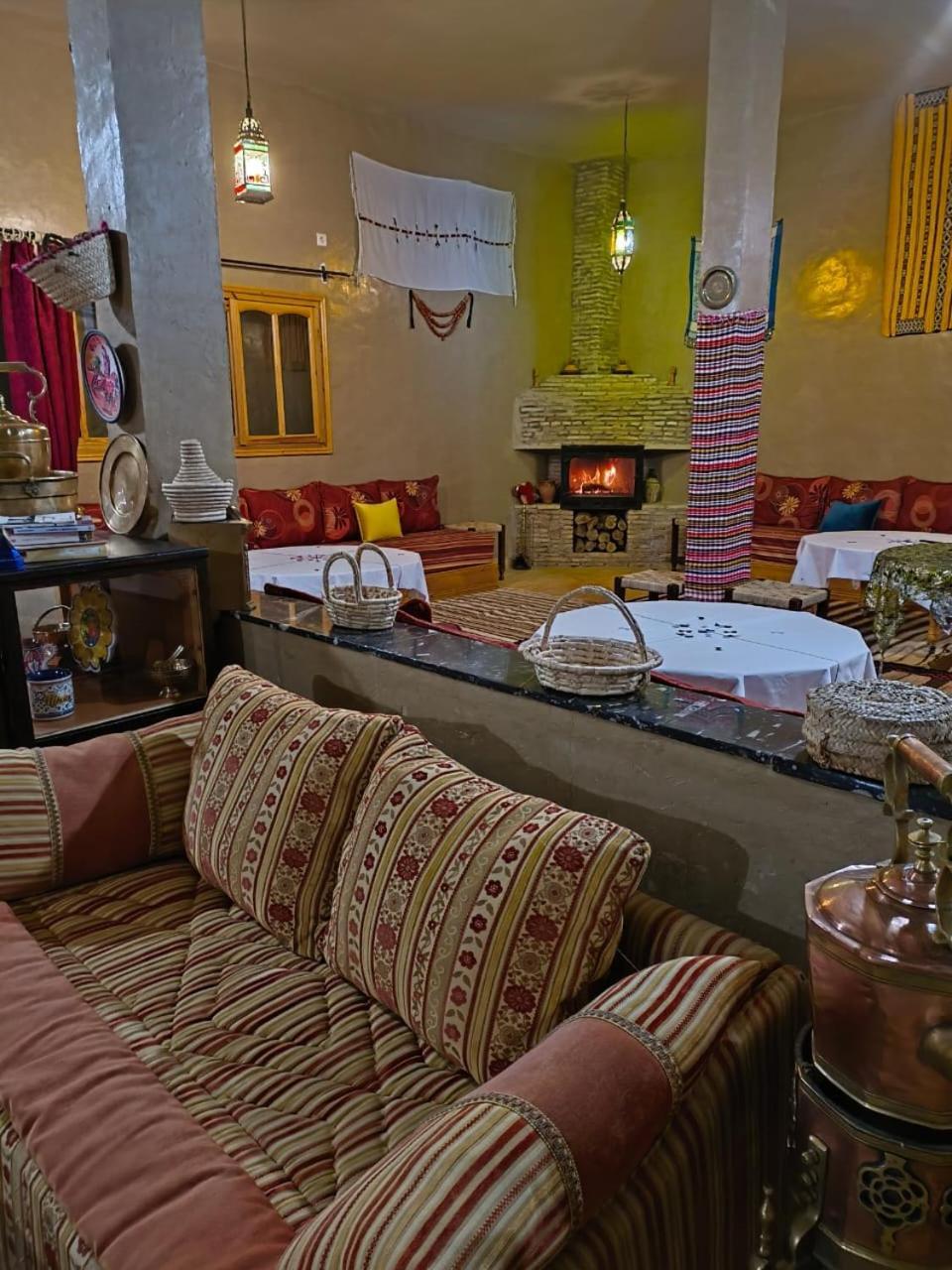 Gite Tamlli Aoufous Bagian luar foto